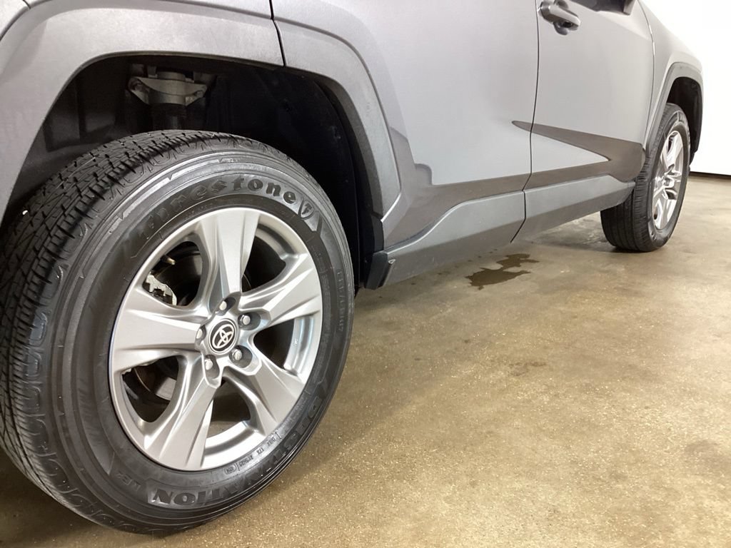 Used 2024 Toyota RAV4 XLE AWD/4WD image 9