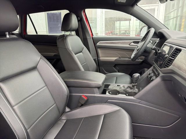 Used 2022 Volkswagen Atlas Cross Sport SE image 28