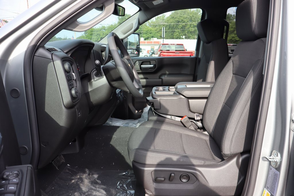 New 2025 Chevrolet Silverado 2500 Custom w/ Custom Value Package image 4