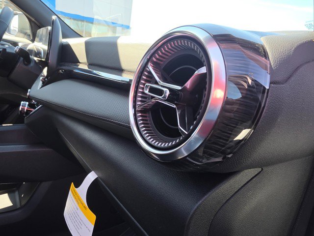 New 2026 Chevrolet Equinox LT image 13