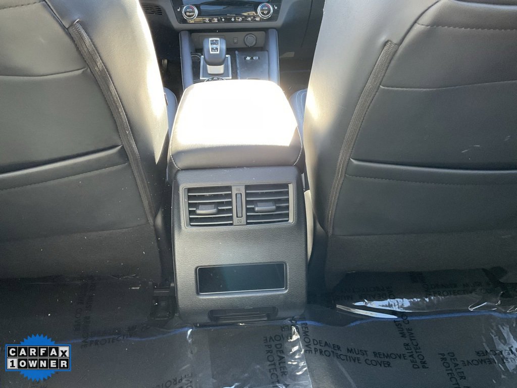 Used 2023 Mitsubishi Outlander SE image 40