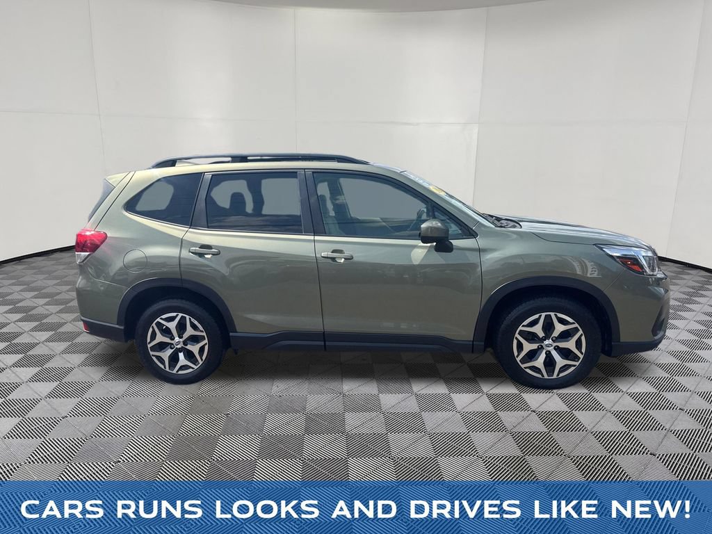 Used 2020 Subaru Forester Premium AWD/4WD image 6