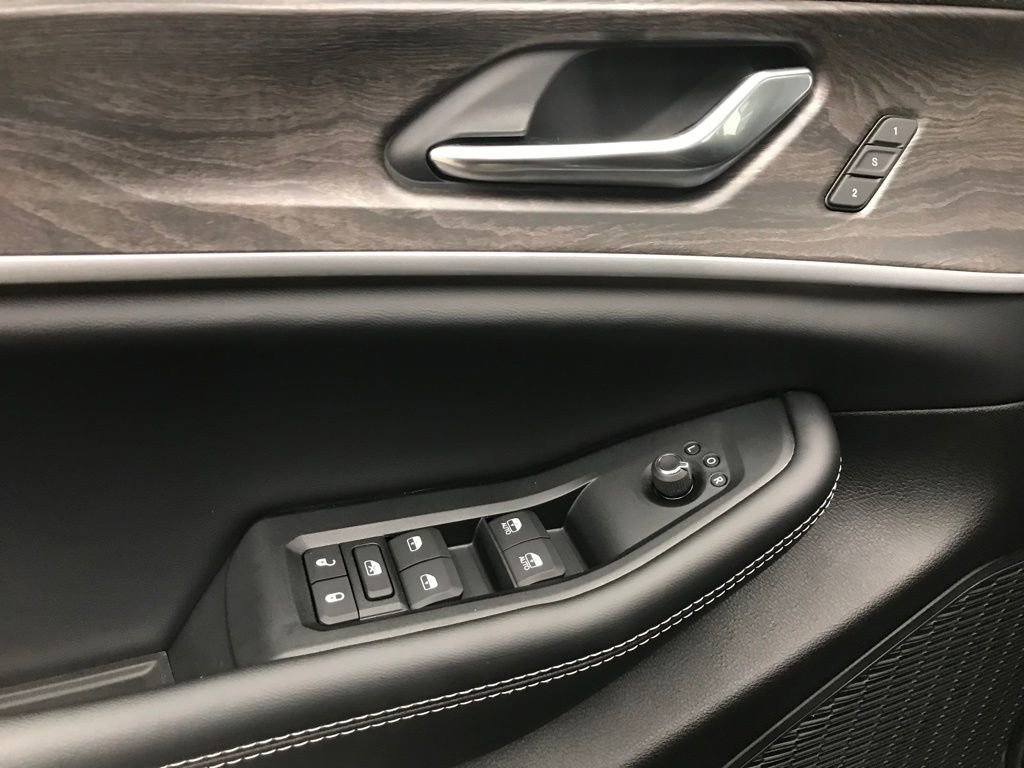 New 2025 Jeep Grand Cherokee Limited image 10