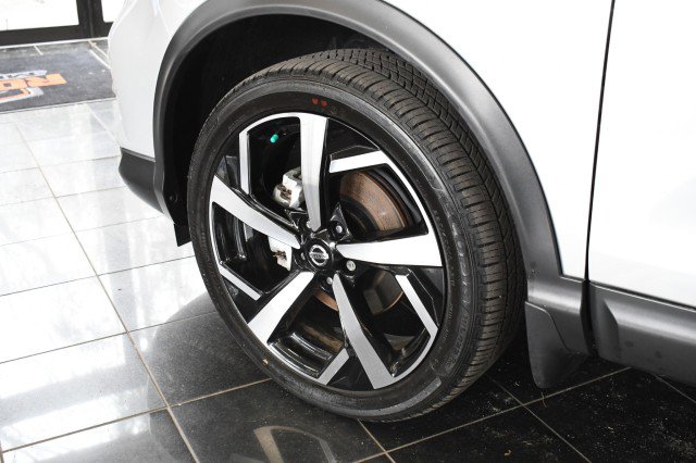 Used 2022 Nissan Rogue Sport SL AWD/4WD image 38
