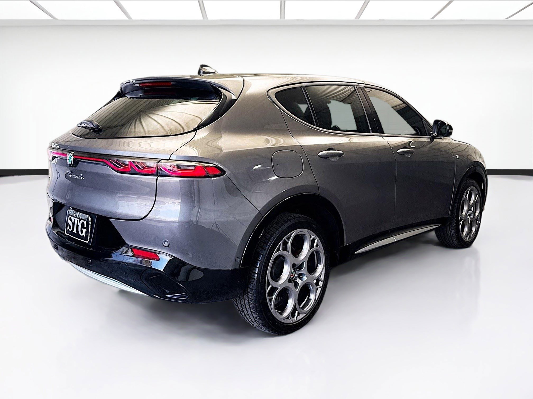 Used 2024 Alfa Romeo Tonale Ti image 4