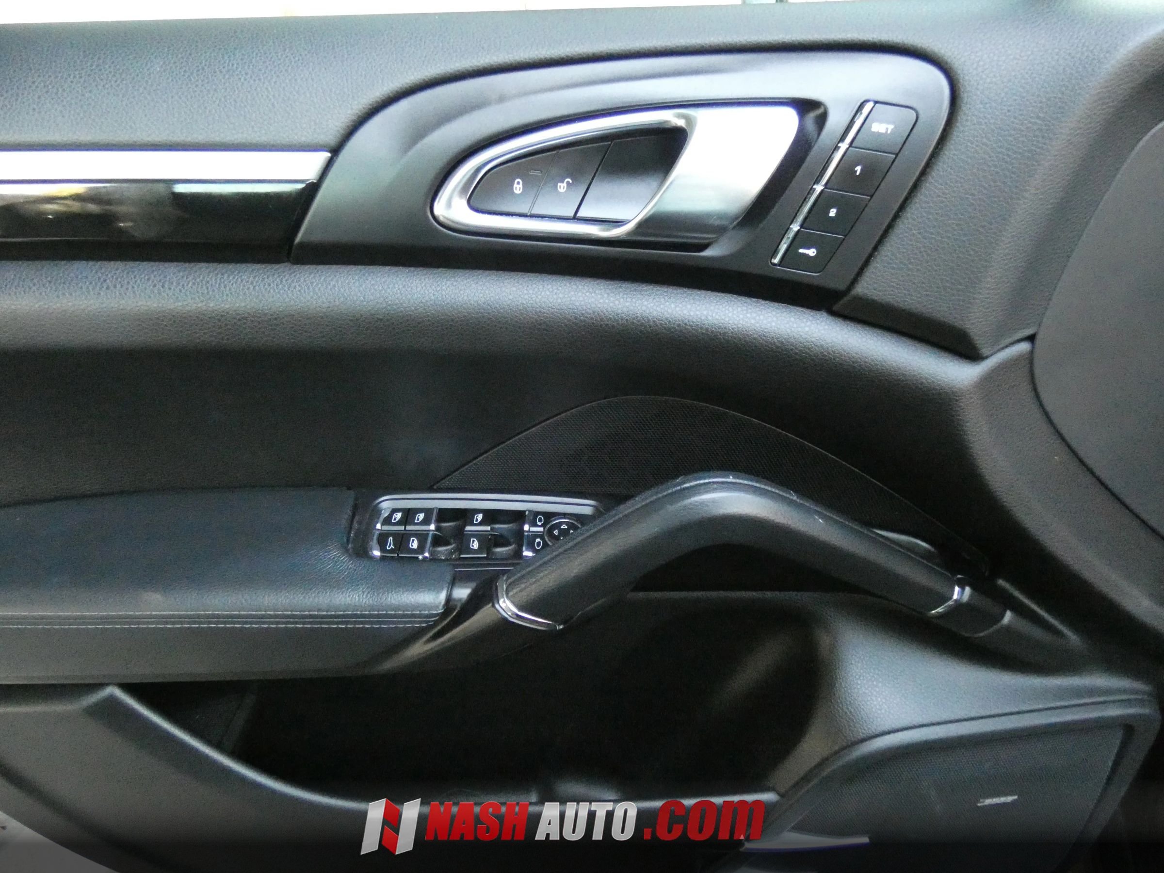 Used 2018 Porsche Cayenne AWD/4WD image 49