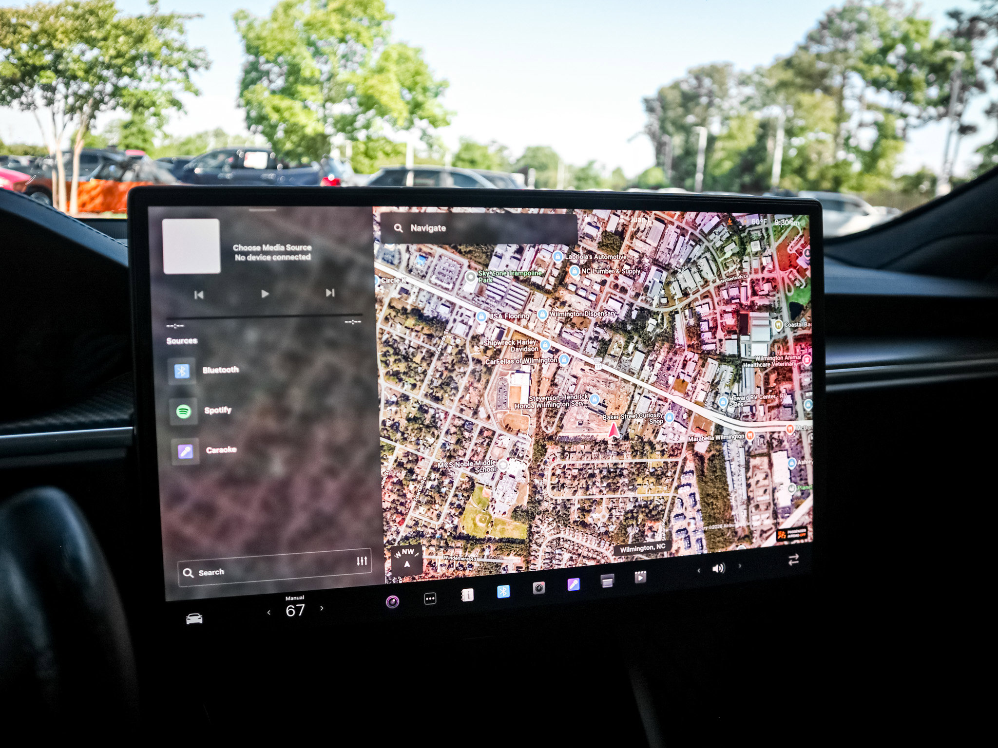 Used 2022 Tesla Model S Plaid AWD/4WD image 23