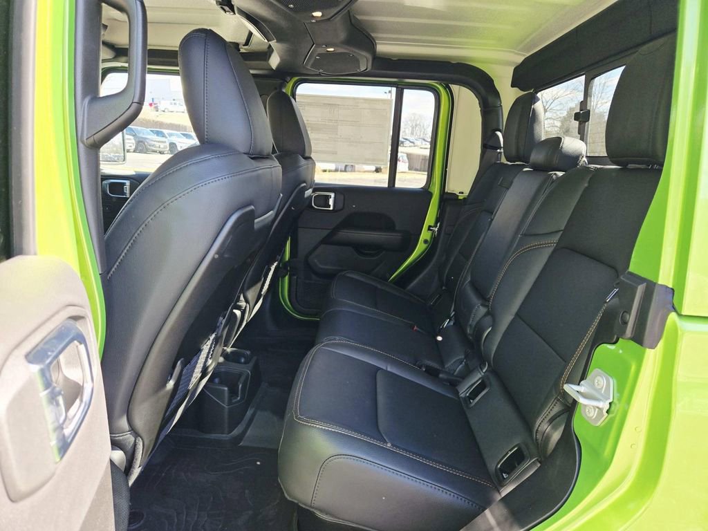 Certified 2025 Jeep Gladiator Sport image 12