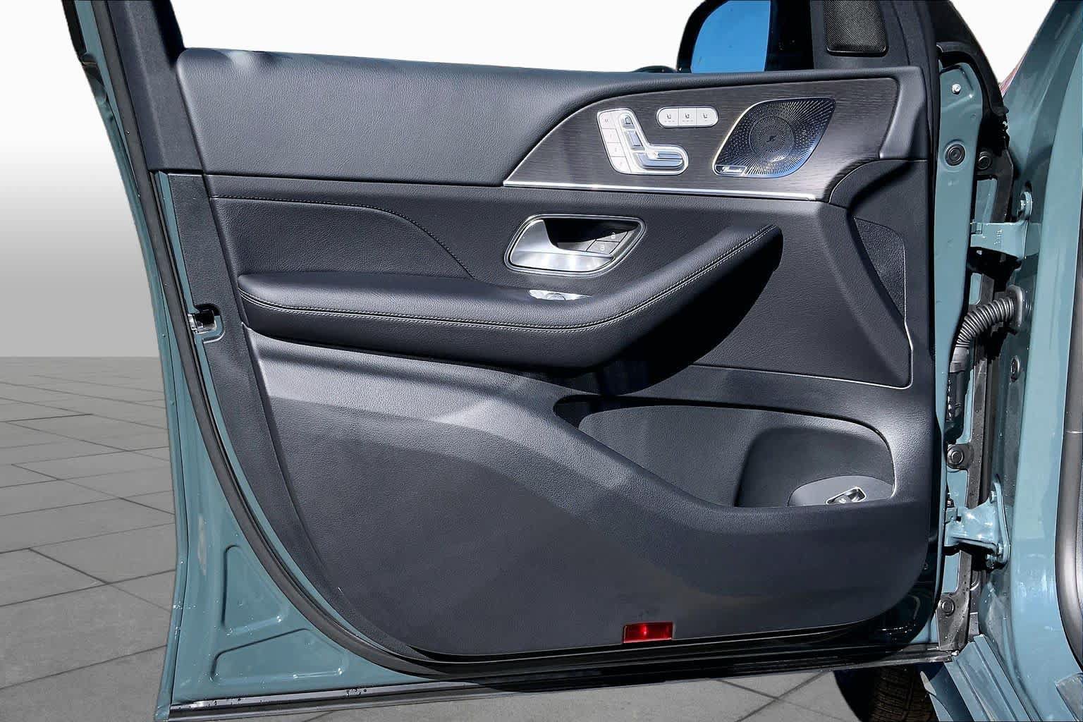 New 2027 Mercedes-Benz GLS 450 4MATIC image 14
