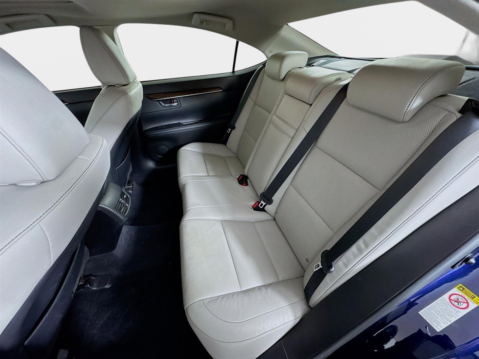 Used 2015 Lexus ES 350 350 w/ Luxury Package image 22