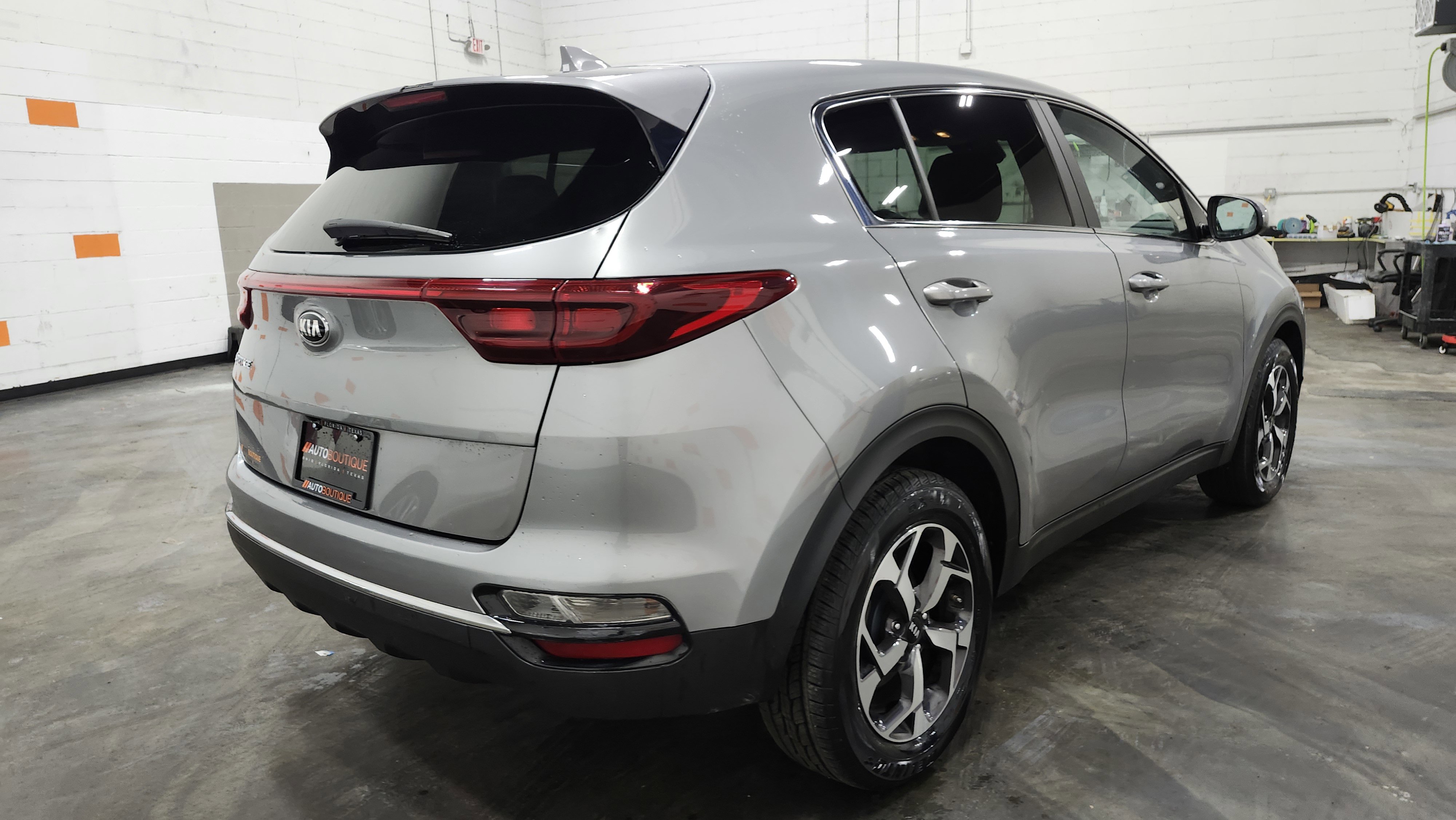 Used 2022 Kia Sportage LX image 16