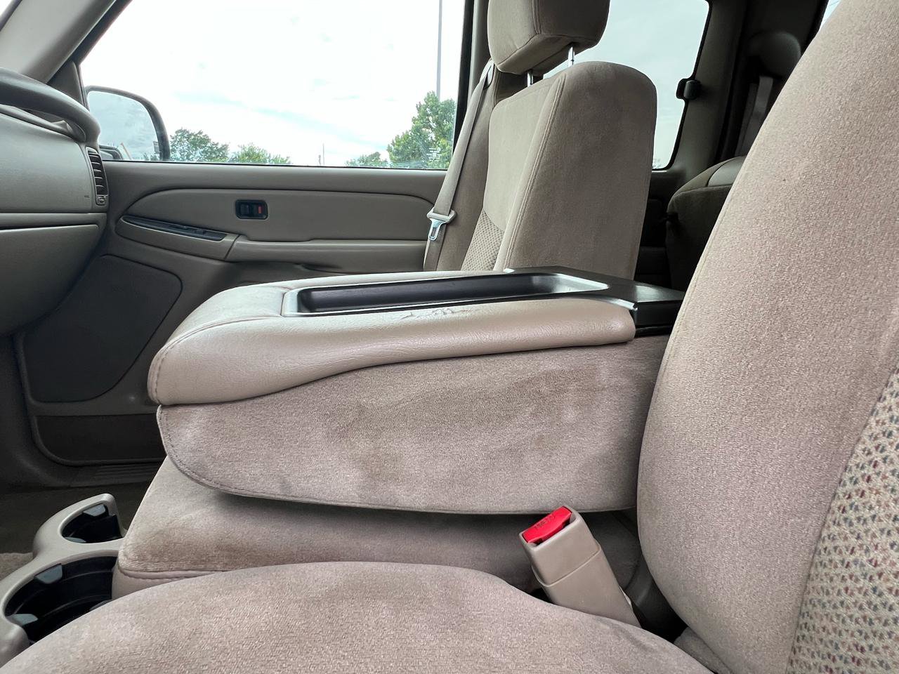 Used 2005 Chevrolet Silverado 2500 LS AWD/4WD image 19
