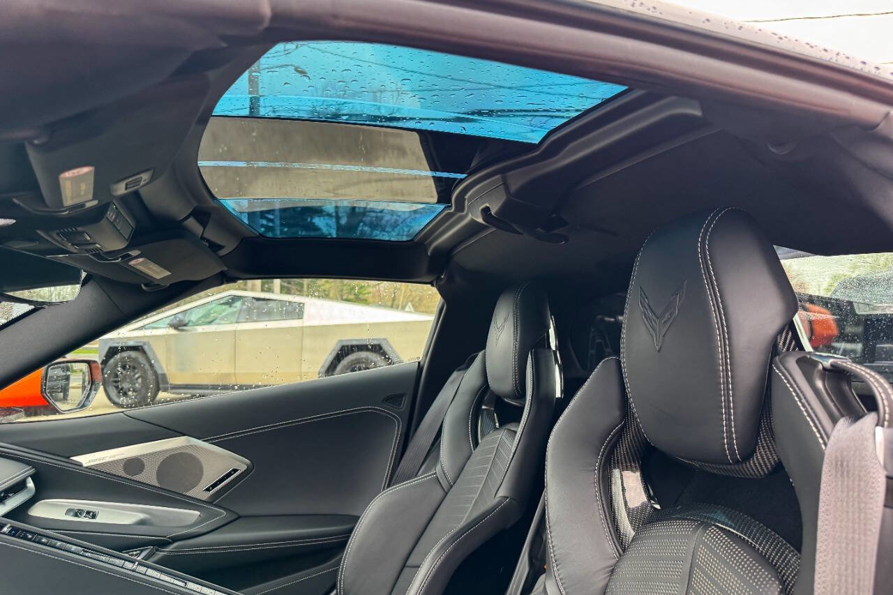 Used 2023 Chevrolet Corvette Stingray Preferred Cpe w/ Z51 Performance Package RWD image 25