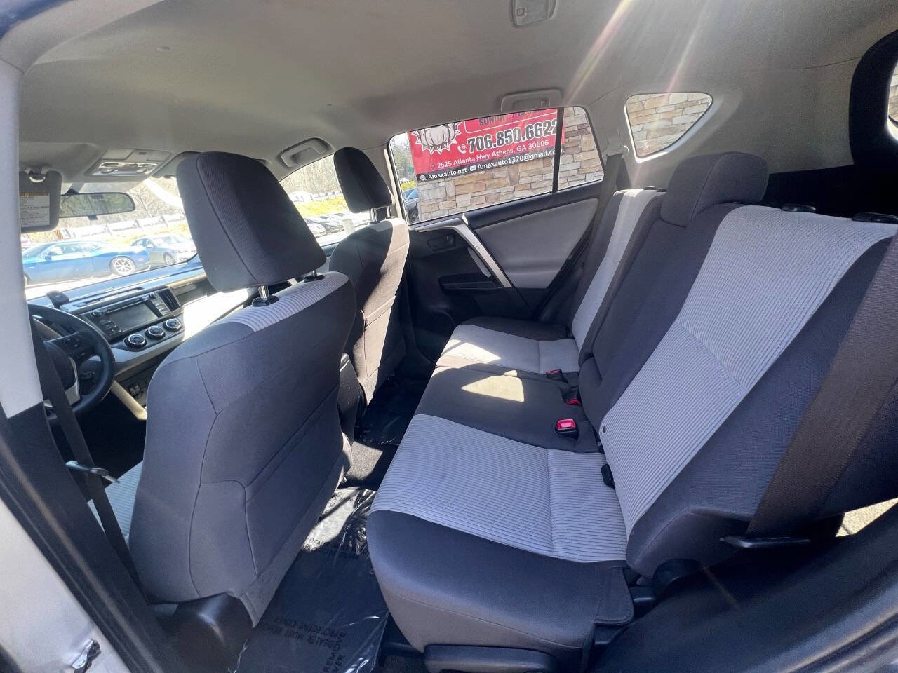 Used 2015 Toyota RAV4 LE image 15