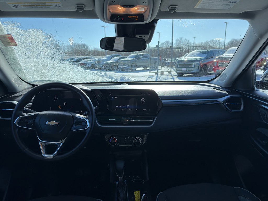 Used 2024 Chevrolet TrailBlazer LT w/ LT Cold Weather Package image 29