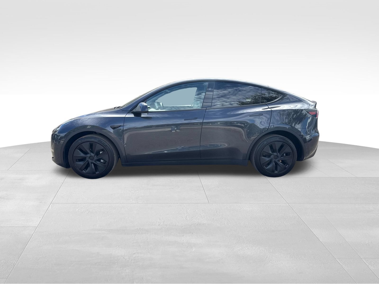 Used 2024 Tesla Model Y Long Range AWD/4WD video 2