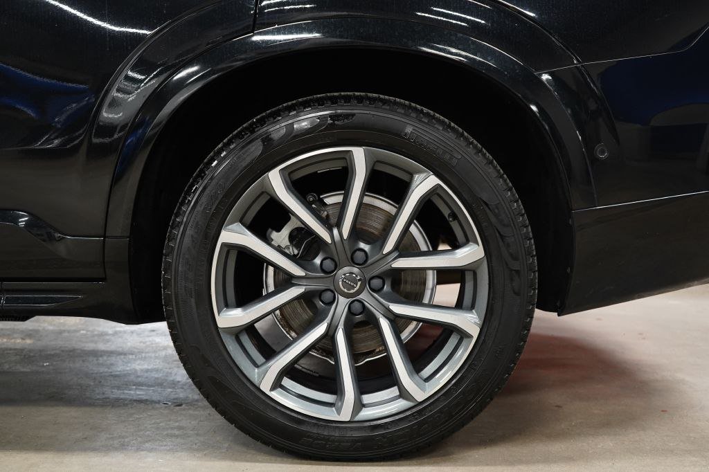 Used 2018 Volvo XC90 T6 Momentum w/ Convenience Package AWD/4WD image 31