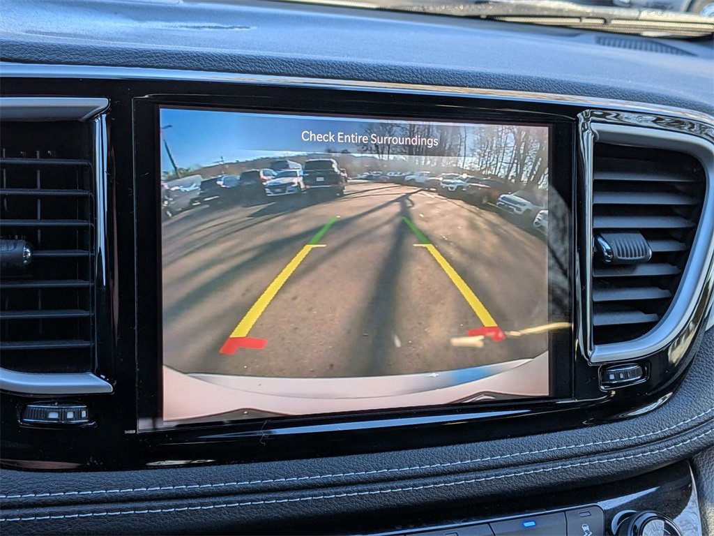 Used 2022 Chrysler Pacifica Touring-L w/ S Appearance Package image 17