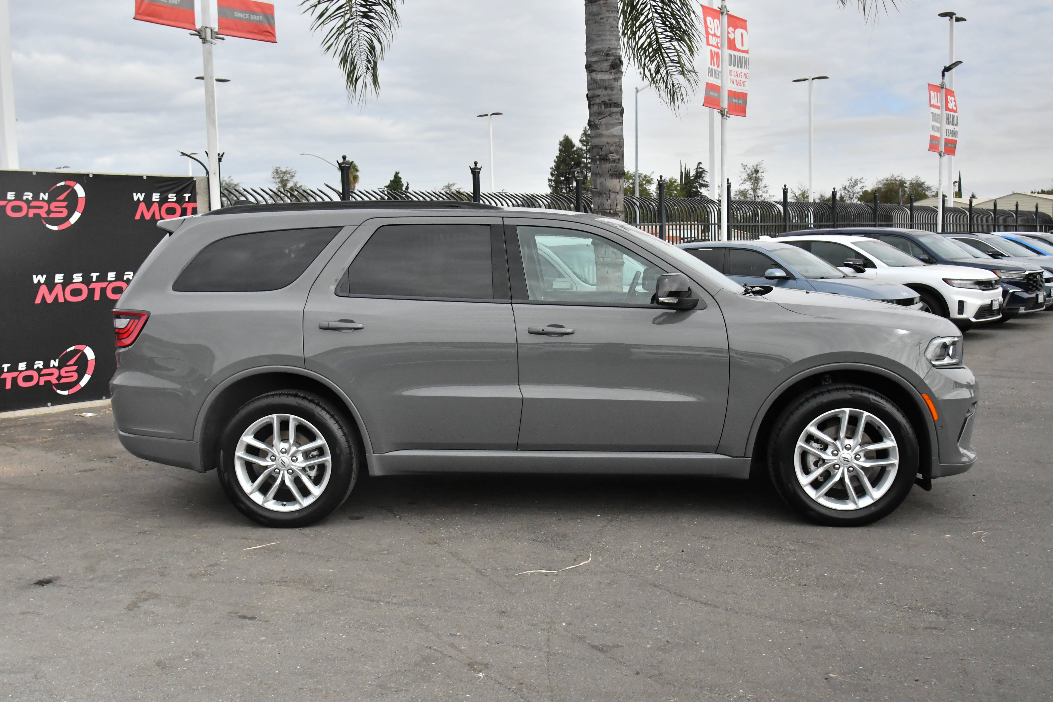 Used 2025 Dodge Durango GT AWD/4WD image 9
