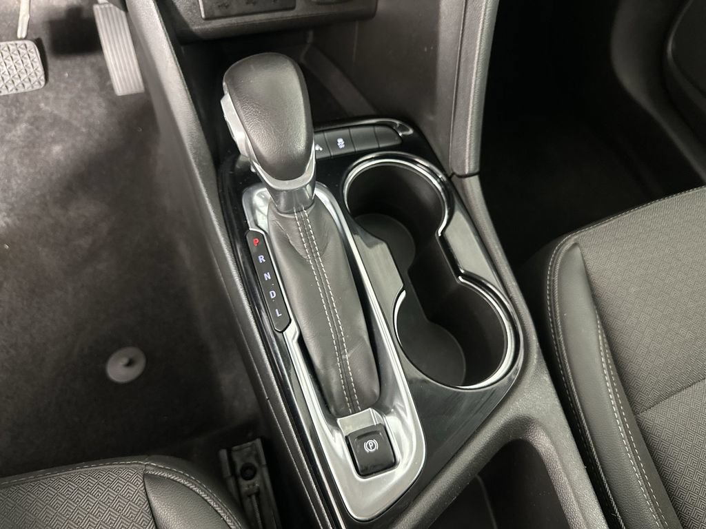 Used 2022 Buick Encore GX Select FWD image 19
