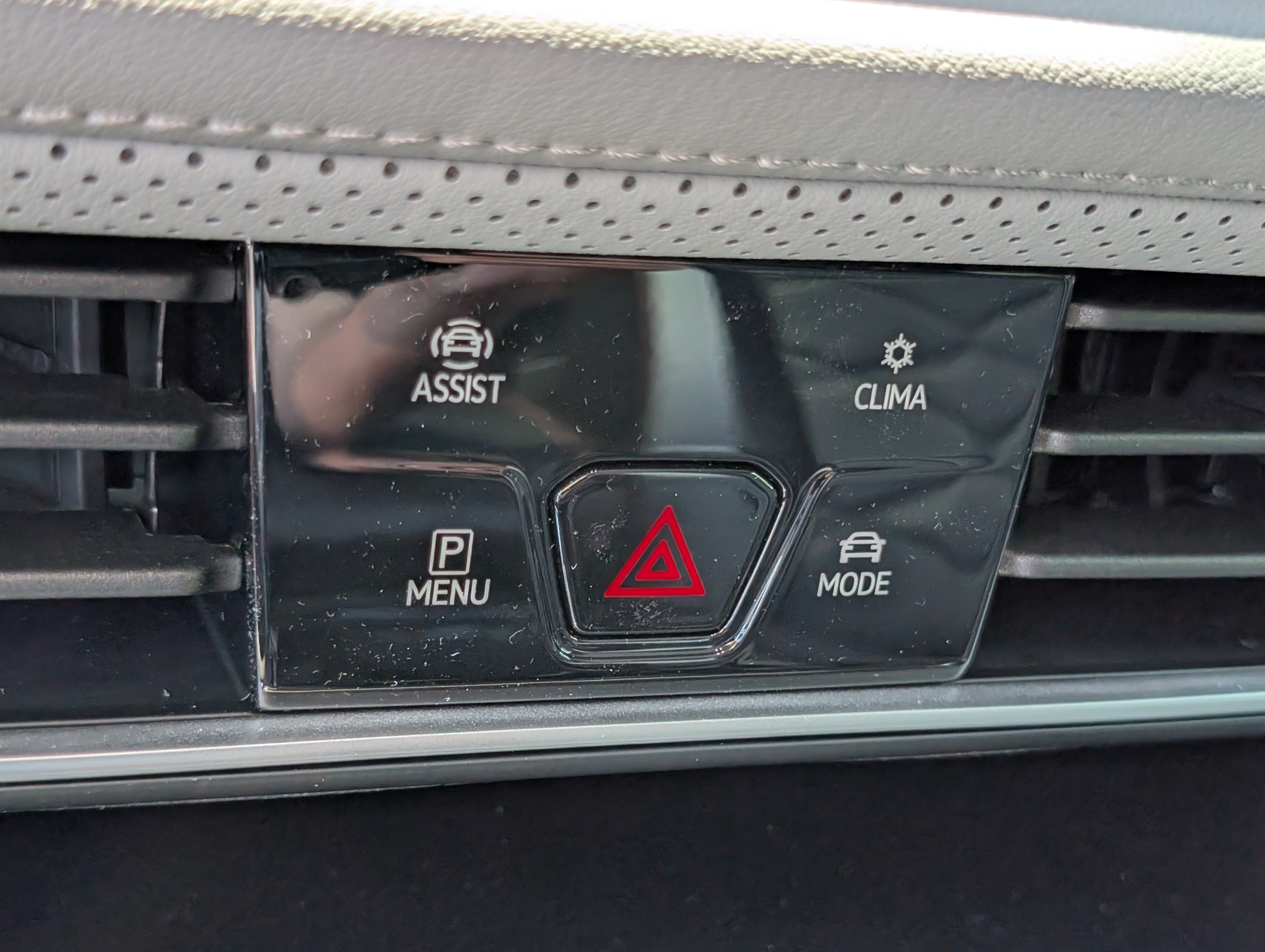 New 2026 Volkswagen Atlas Peak Edition AWD/4WD image 26