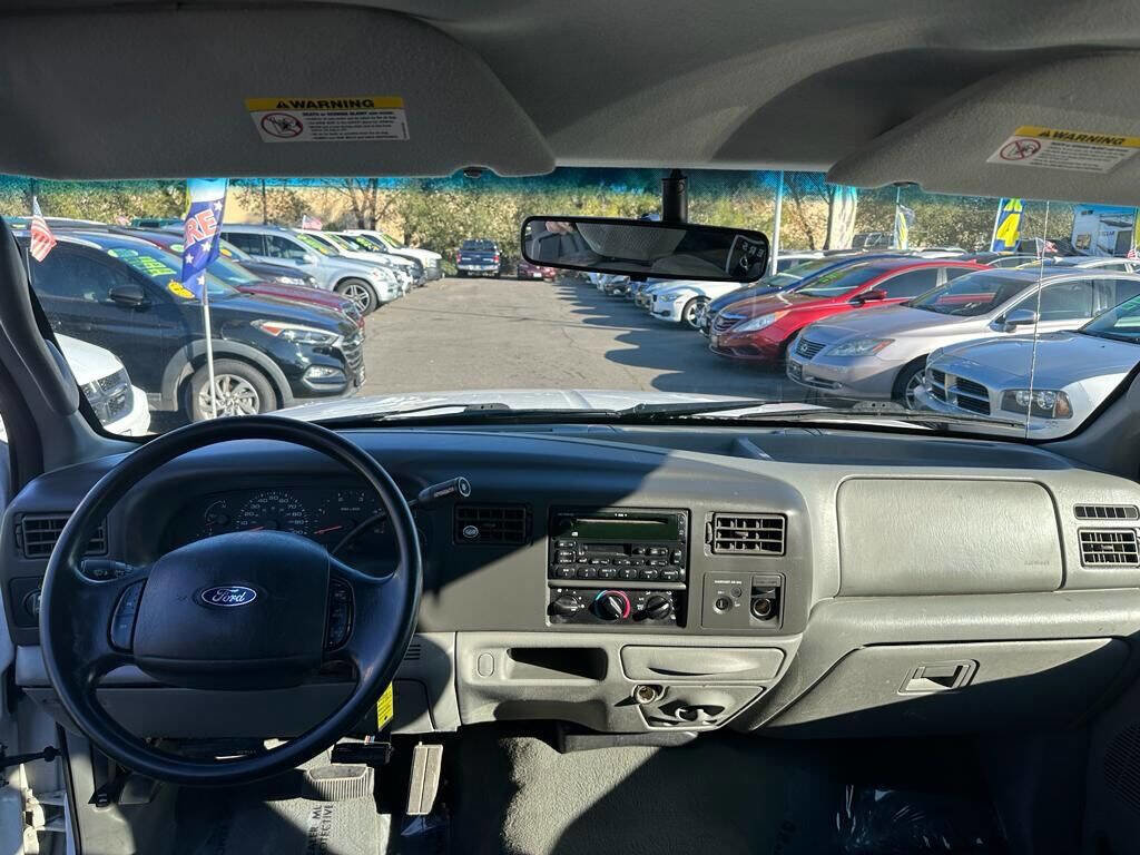 Used 2003 Ford F250 XLT image 15