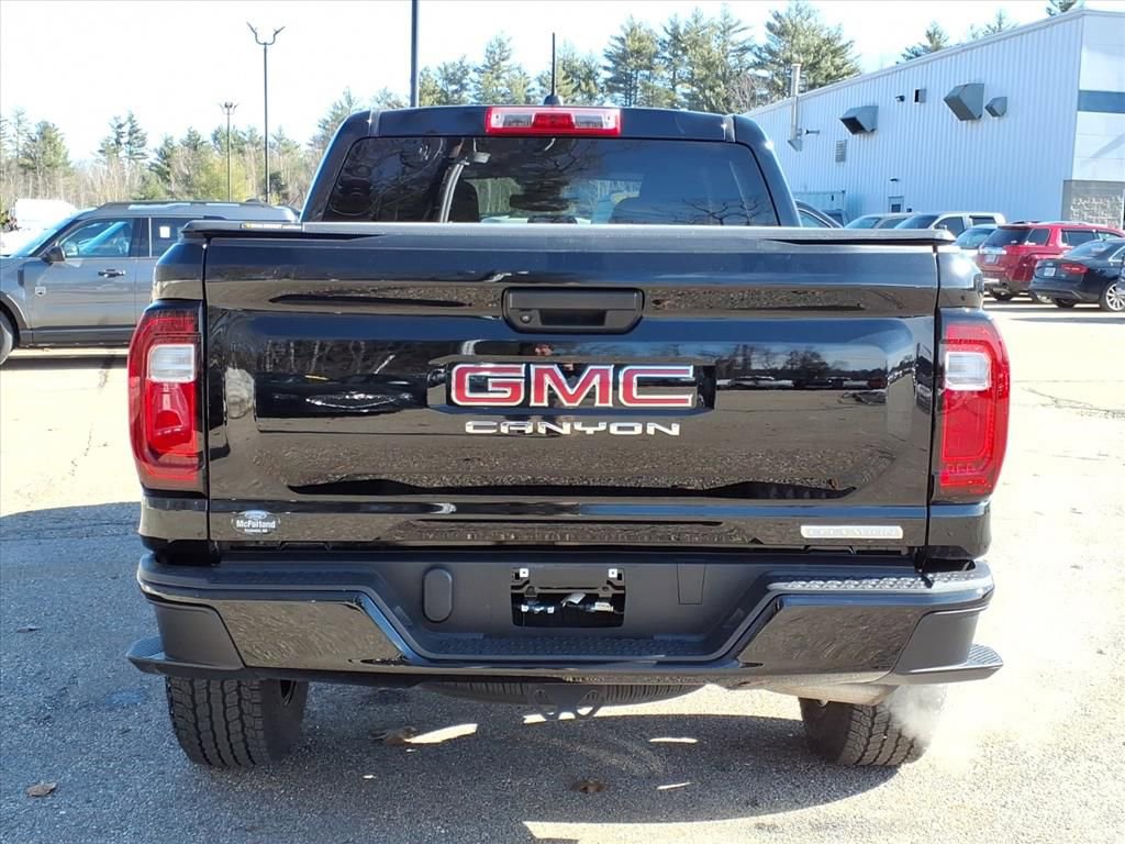 Used 2024 GMC Canyon Elevation image 31