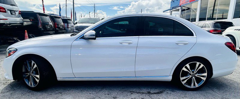 Used 2019 Mercedes-Benz C 300 Sedan image 2