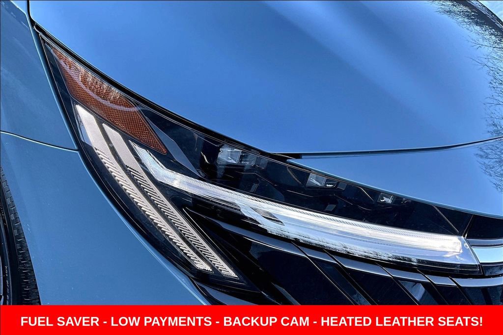 New 2026 Nissan Sentra SR w/ SR Premium Package FWD image 32