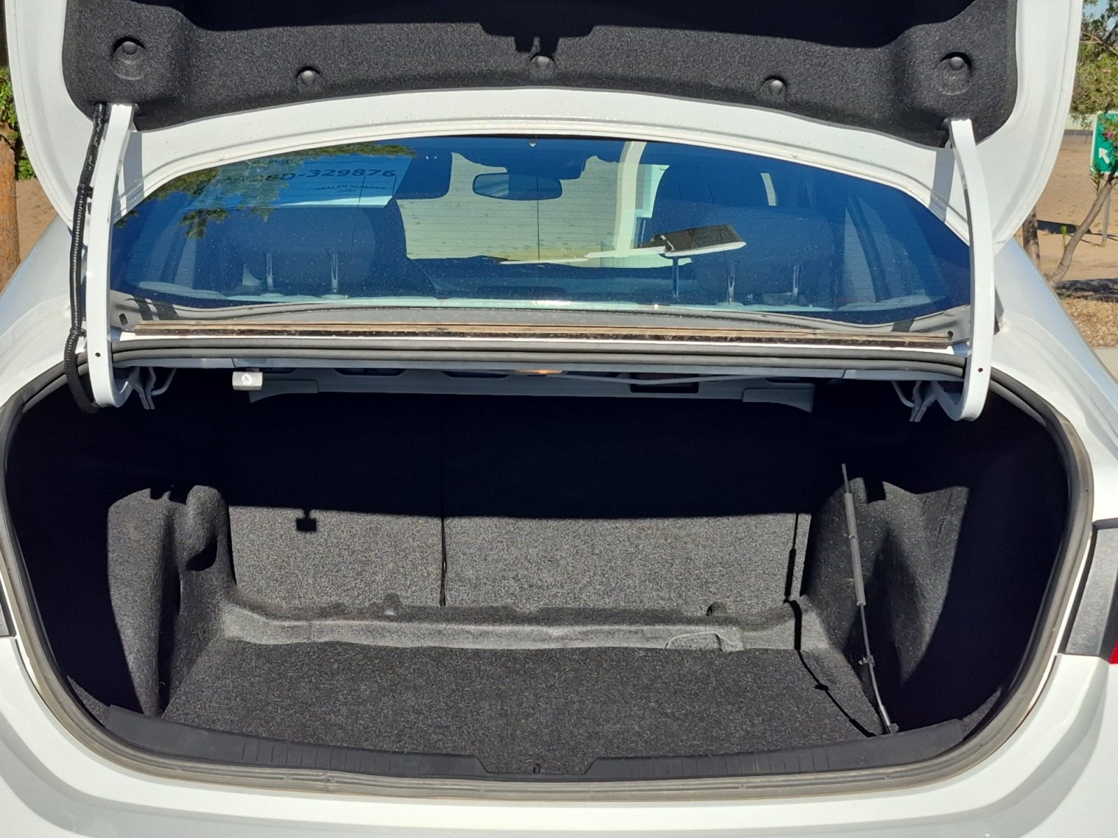 Used 2024 Chevrolet Malibu LT FWD image 21