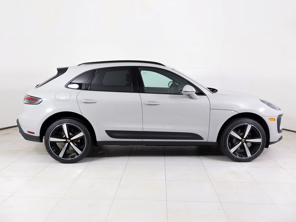 New 2026 Porsche Macan AWD/4WD image 29