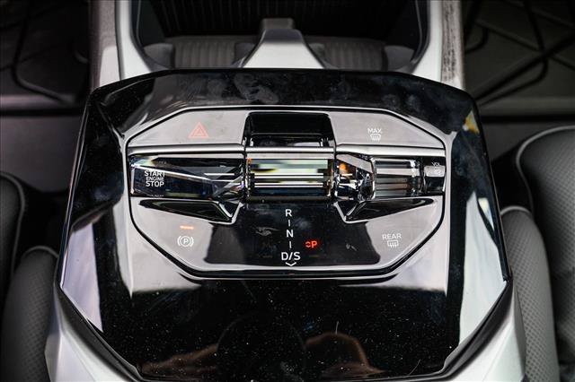 New 2027 BMW 740i xDrive AWD/4WD image 17