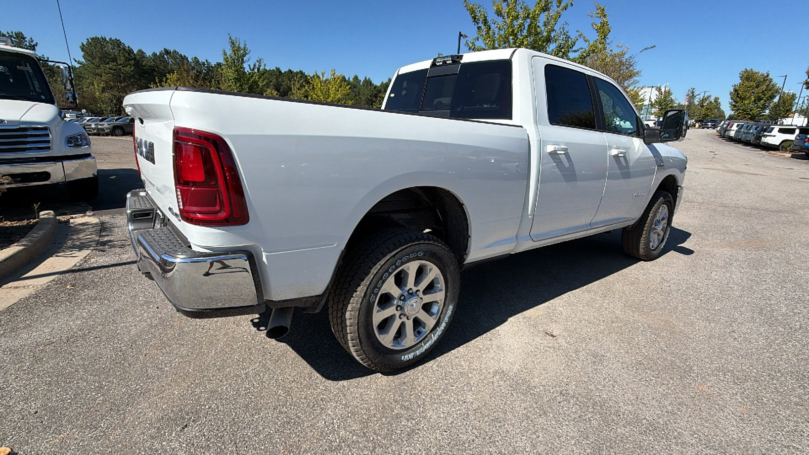 New 2027 RAM 2500 Laramie AWD/4WD image 8