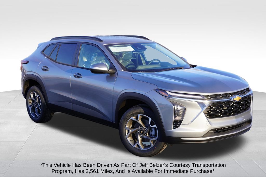 New 2026 Chevrolet Trax LT w/ Driver Confidence Package FWD image 1