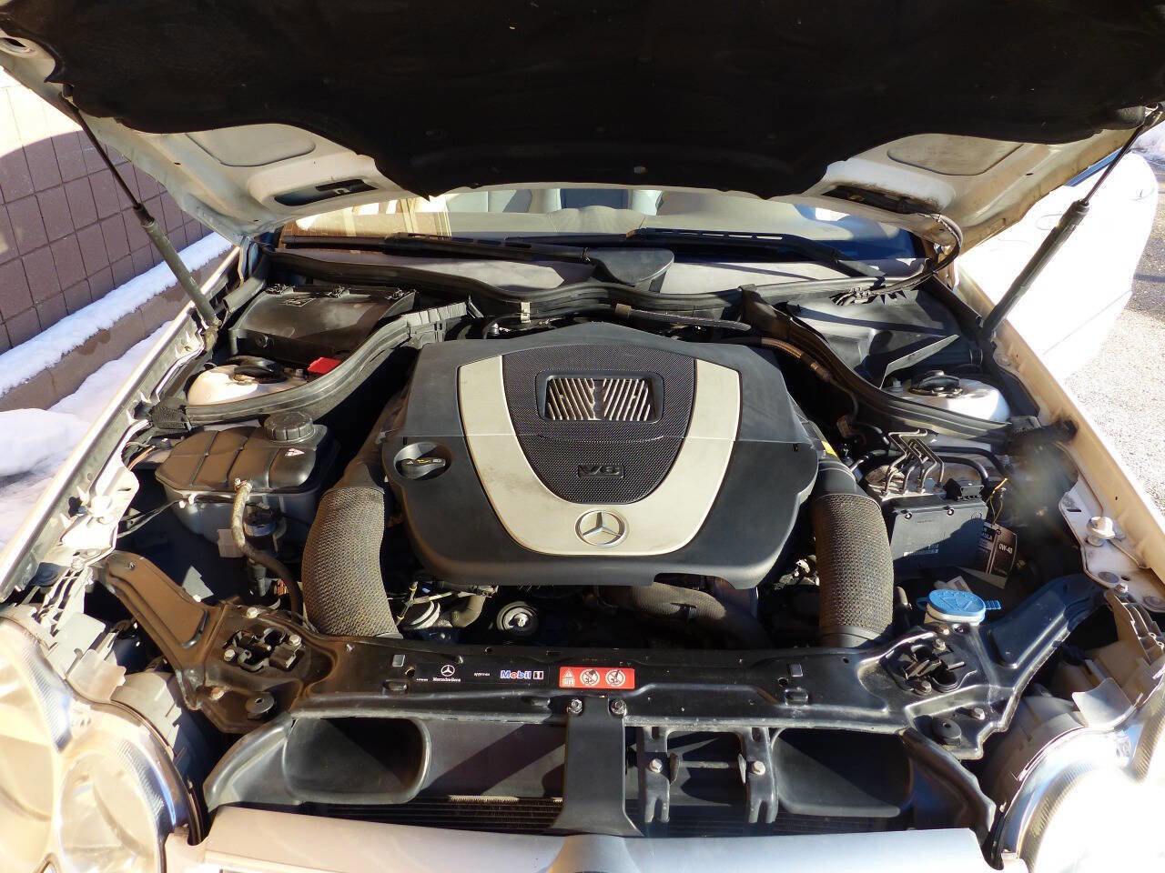 Used 2009 Mercedes-Benz CLK 350 Coupe image 15