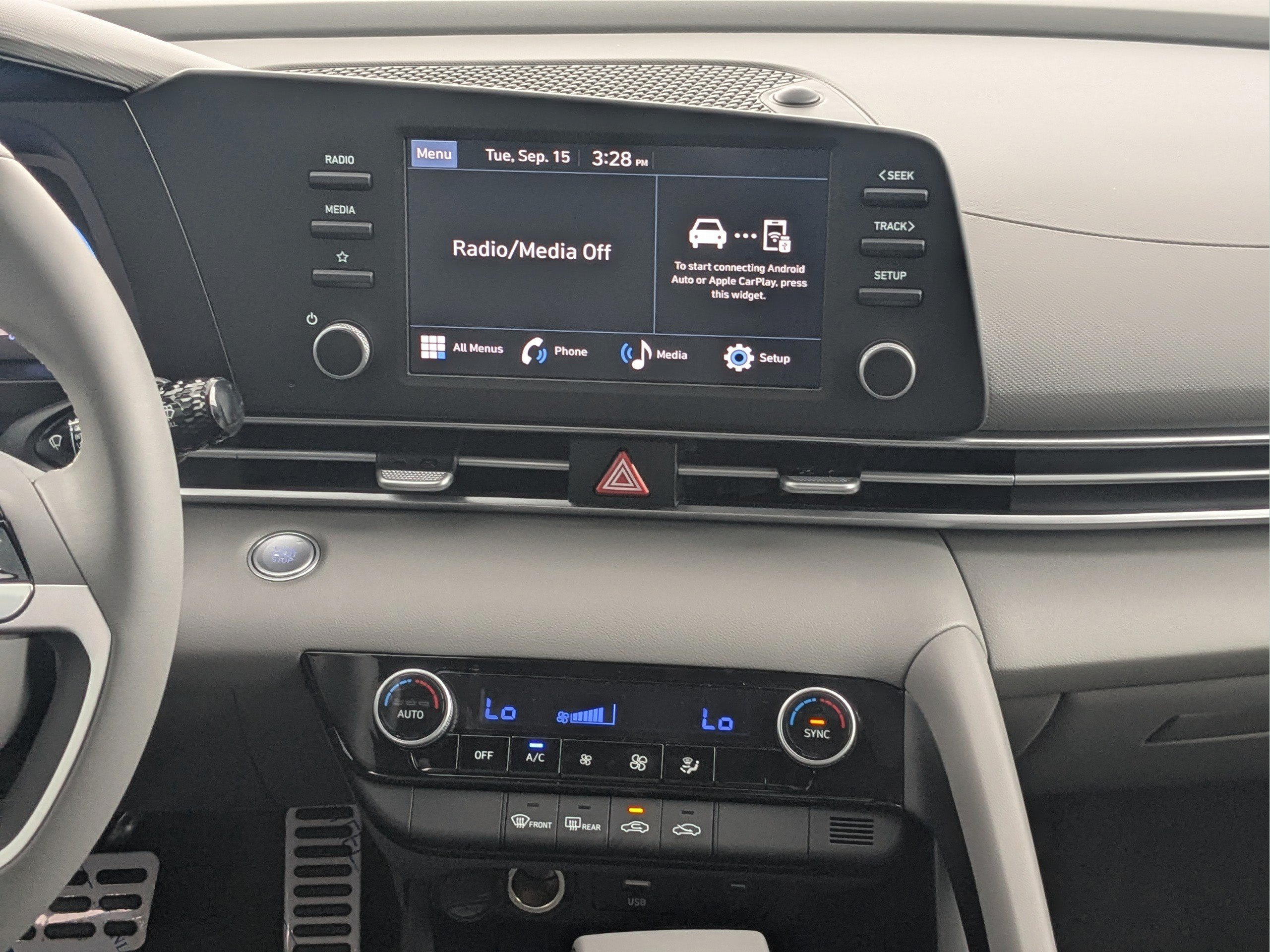 New 2026 Hyundai Elantra Sport FWD image 18