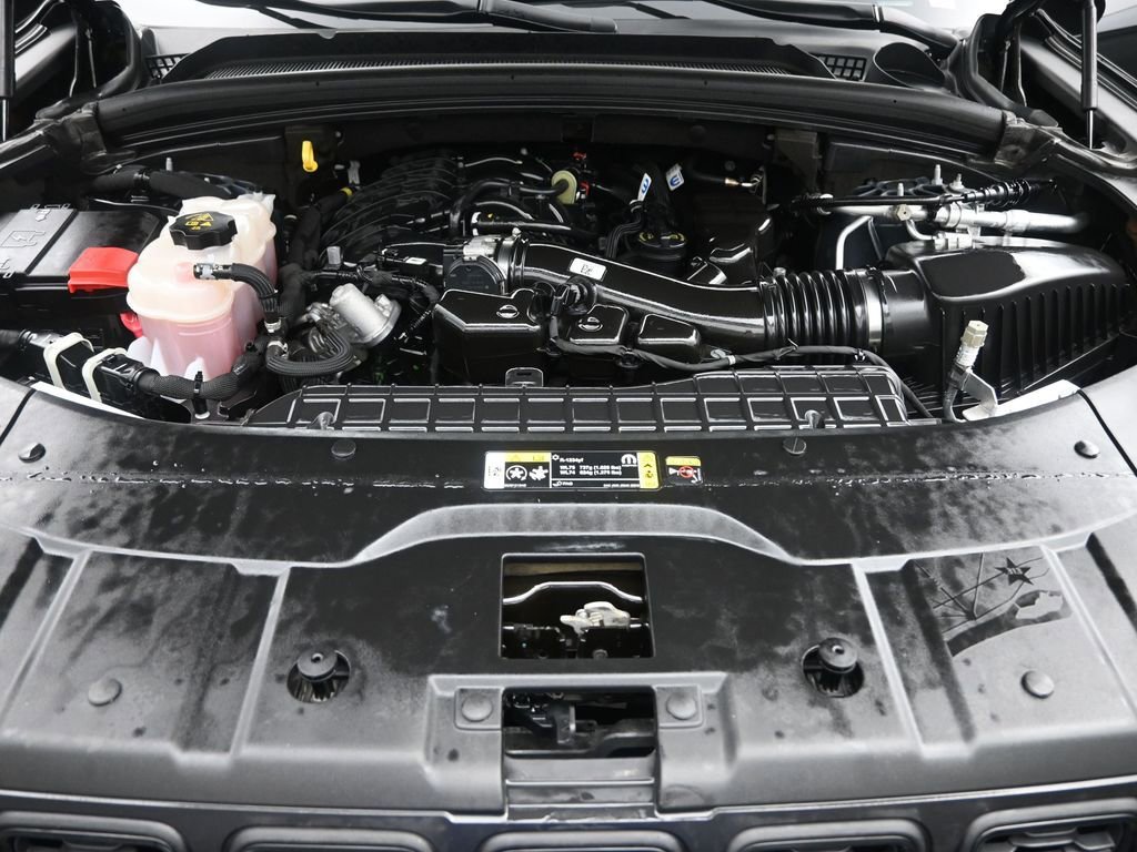 Used 2024 Jeep Grand Cherokee L Limited w/ Luxury Tech Group II AWD/4WD image 24