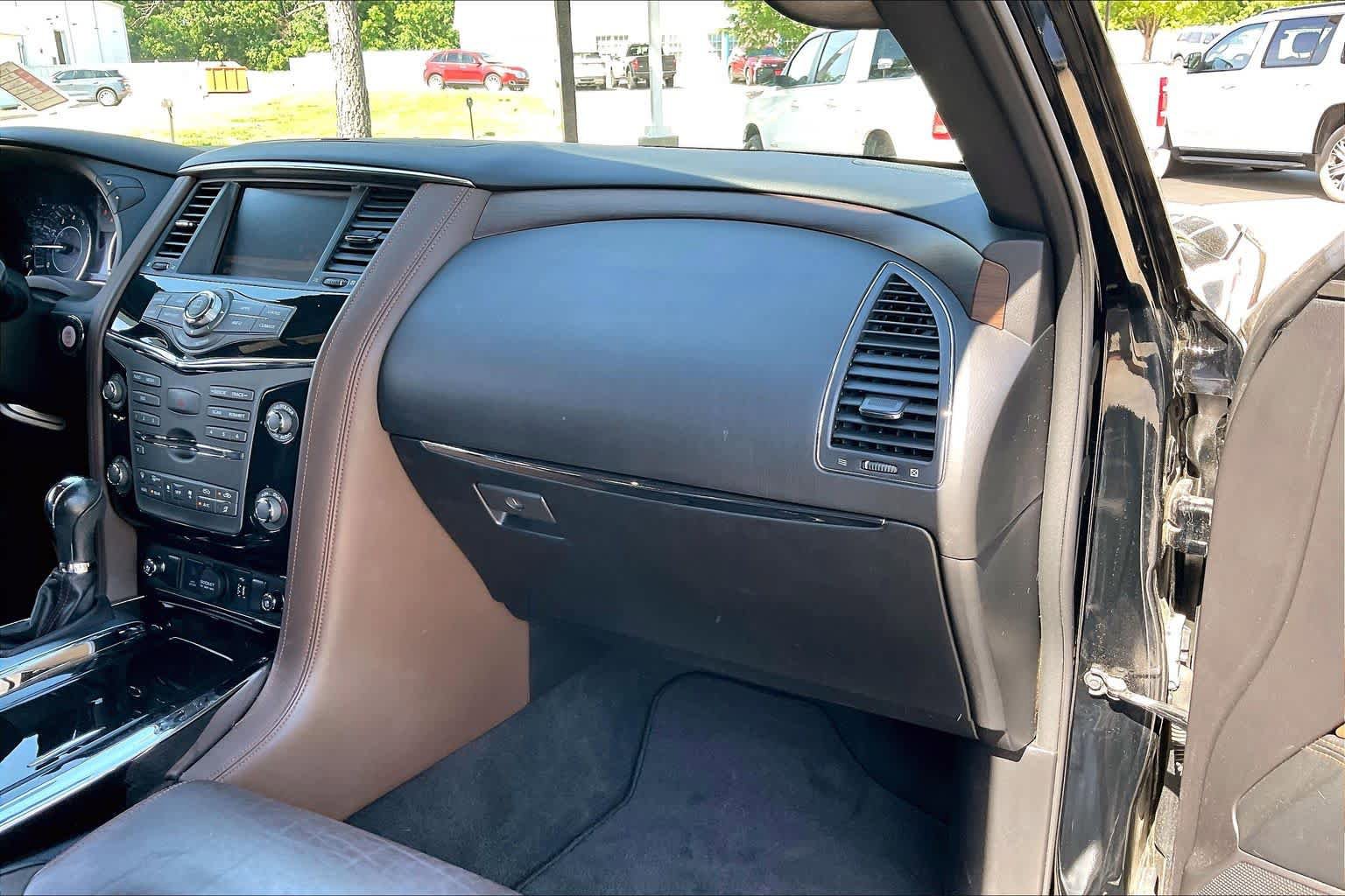 Used 2019 Nissan Armada Platinum w/ Captain's Chairs Package AWD/4WD image 18