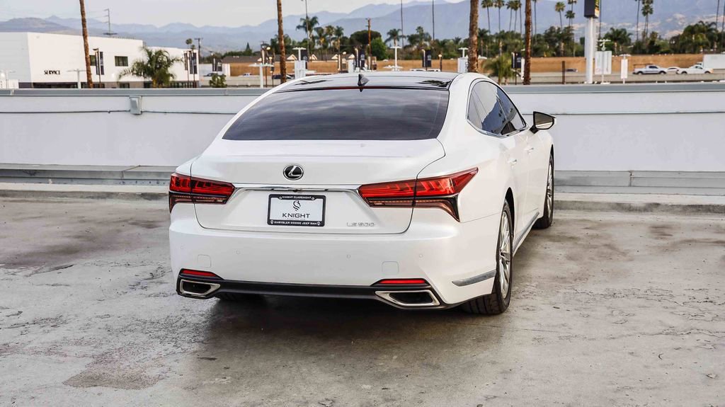Used 2021 Lexus LS 500 w/ Interior Upgrade Package image 9