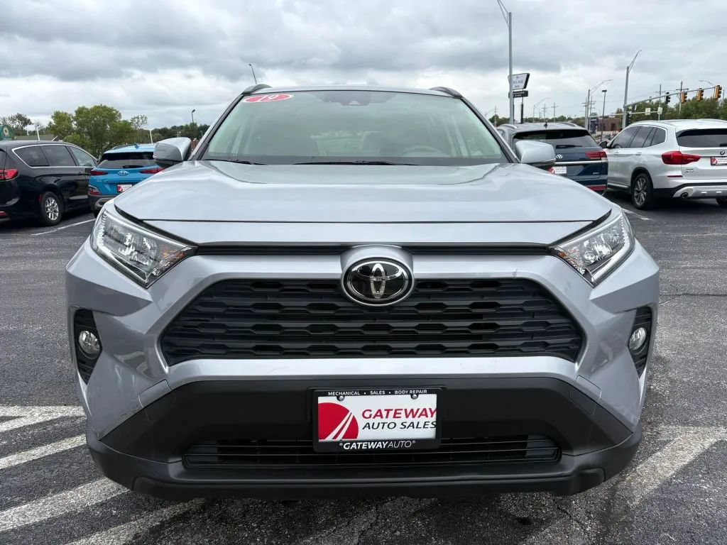 Used 2019 Toyota RAV4 XLE w/ Convenience Package AWD/4WD image 8