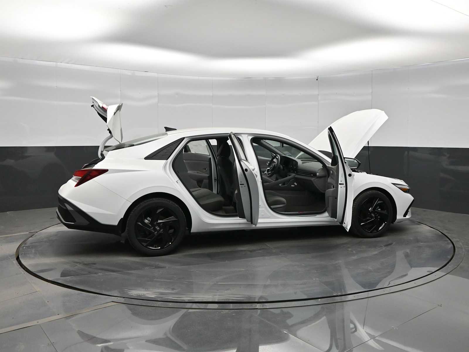 New 2026 Hyundai Elantra Sport FWD image 43