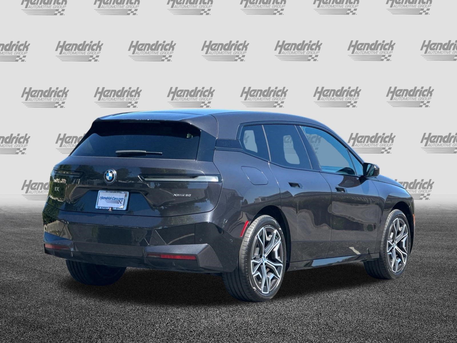 Certified 2024 BMW iX xDrive50 w/ Sport Package AWD/4WD image 5