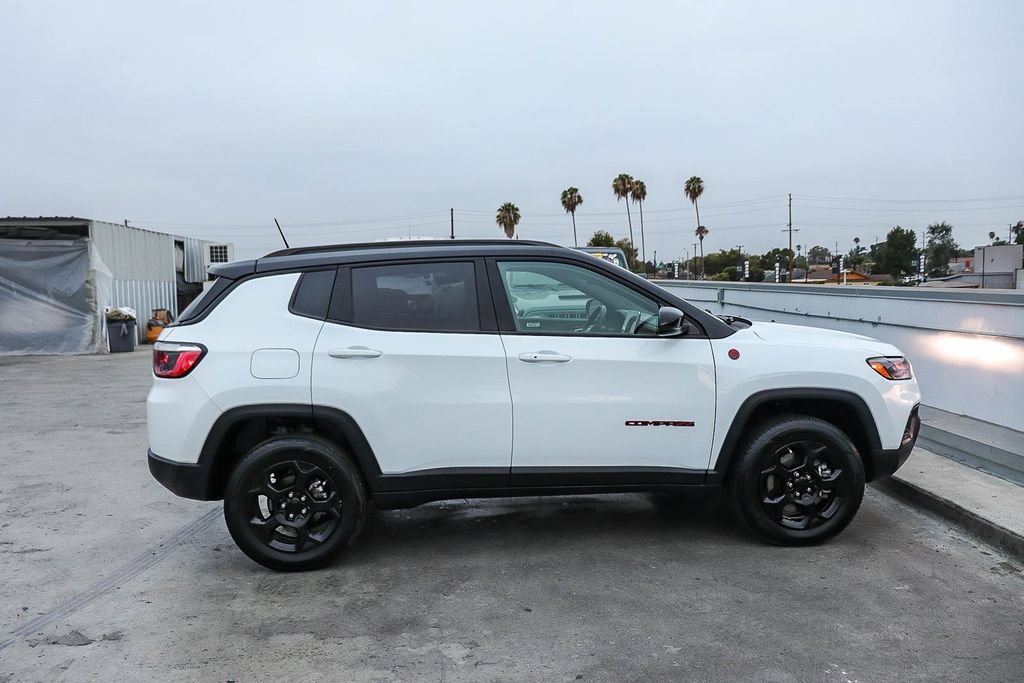 Used 2024 Jeep Compass Trailhawk AWD/4WD image 13