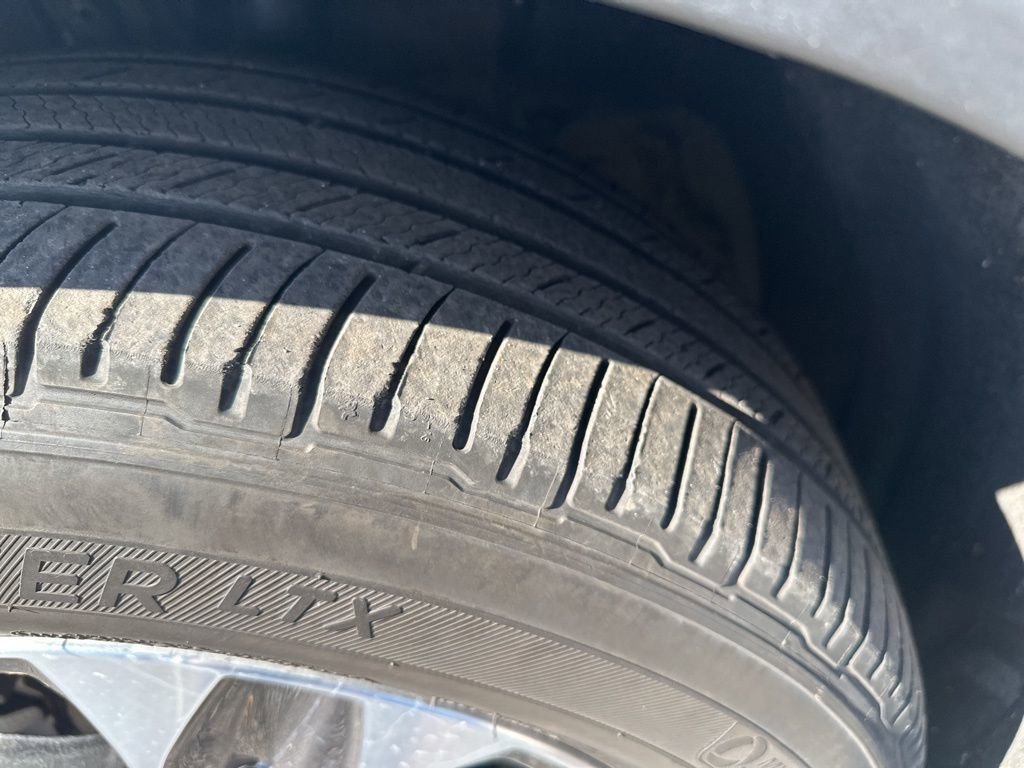 Used 2022 Toyota Highlander XLE image 16