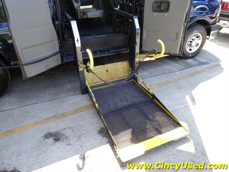 Used 2012 Chevrolet Express 3500 LT w/ LT Preferred Equipment Group RWD image 26