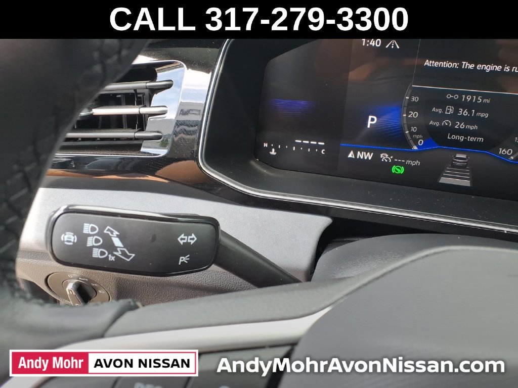Used 2025 Volkswagen Jetta SE FWD image 21