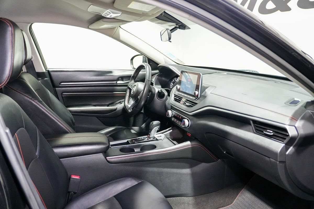 Used 2022 Nissan Altima 2.5 SR FWD image 21