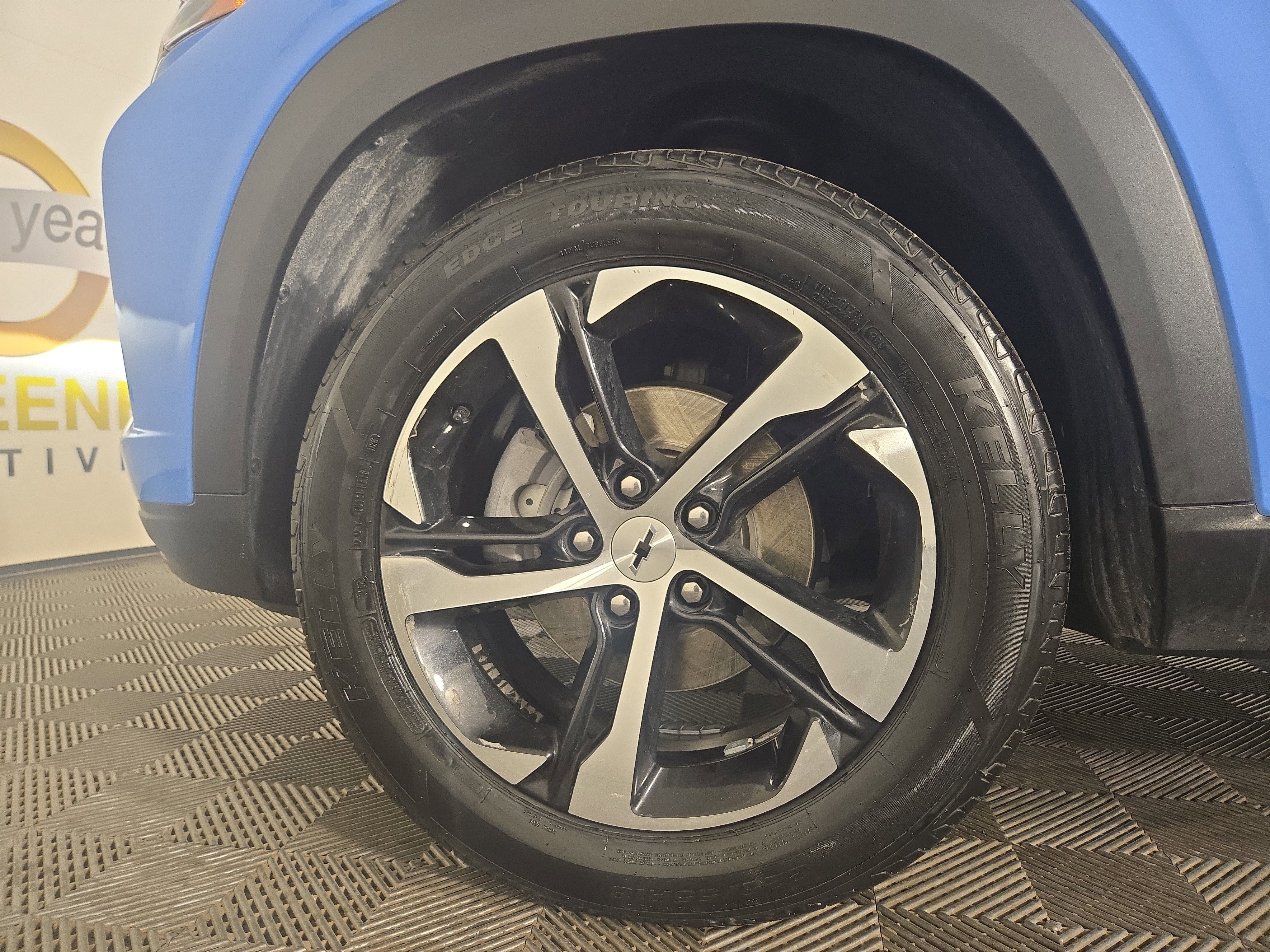 Certified 2024 Chevrolet Trax RS w/ Driver Confidence Package FWD image 31