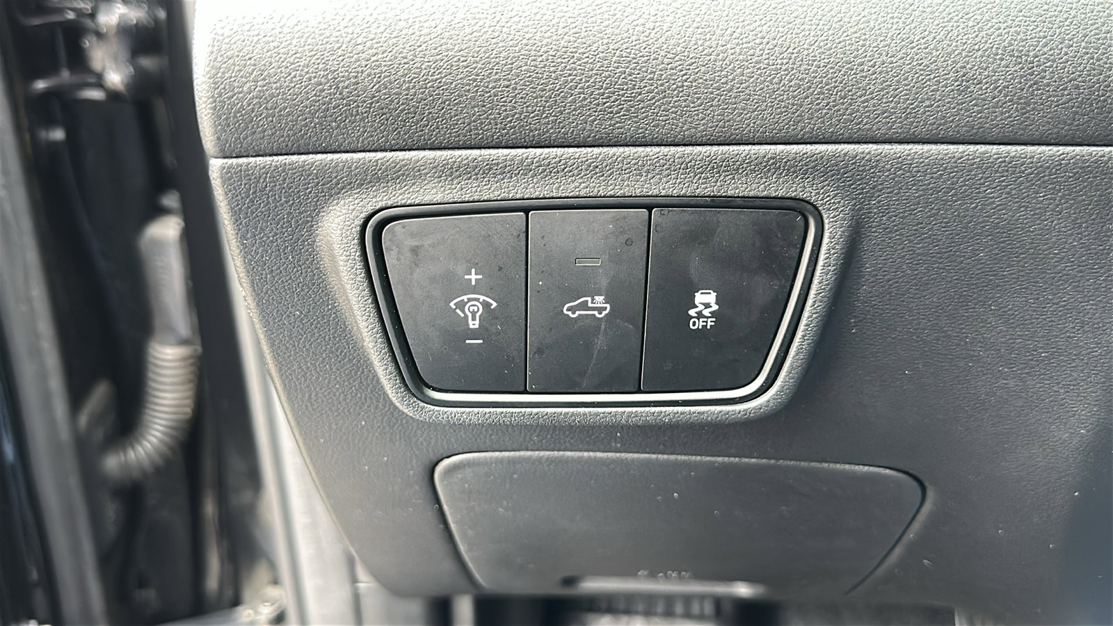 Used 2022 Hyundai Santa Cruz SEL image 15