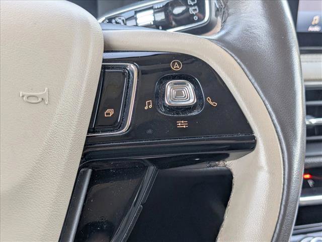 Used 2021 Lincoln Corsair Reserve w/ Equipment Group 201A image 5